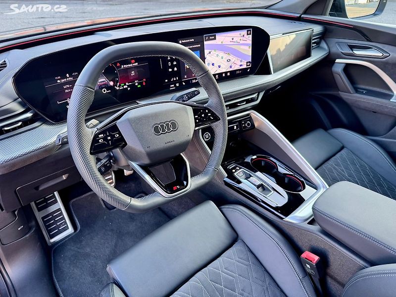 Audi Q5 2.0 TDI SPORTBACK 4x4 S-LINE - fotka 18 z 45