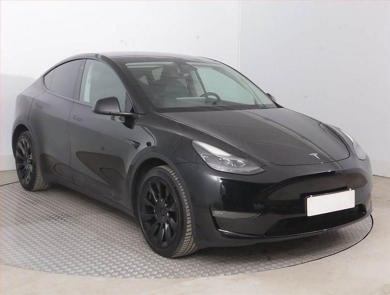 Tesla Model Y (2023) Long Range AWD 79kWh, SoH 91% - fotografie inzerátu