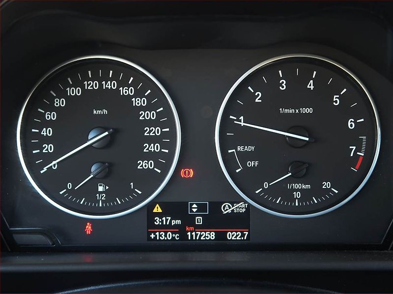 BMW Řada 1 (2016) 116i, Park. senzory - fotka 11 z 16