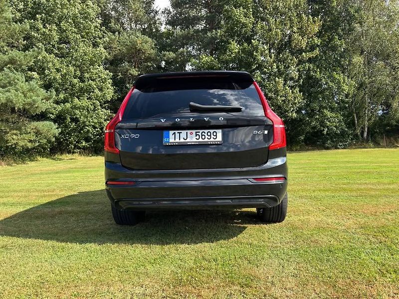 Volvo XC90 (2022) - fotka 7 z 9