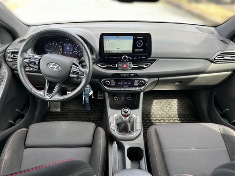 Hyundai i30 1,5 T-GDI N-line - fotka 9 z 11