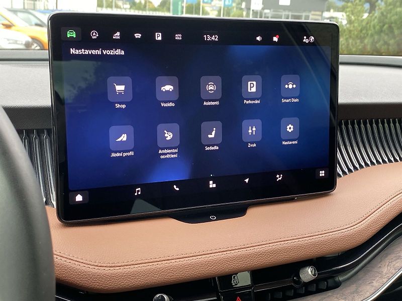 Škoda Superb (2024) 2.0 TDI 4x4 DSG L&K - fotka 19 z 38