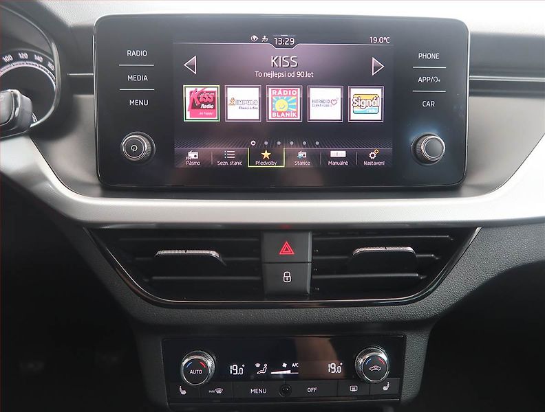 Škoda Kamiq (2021) Style 1.0 TSI, Serv.kniha - fotka 12 z 14