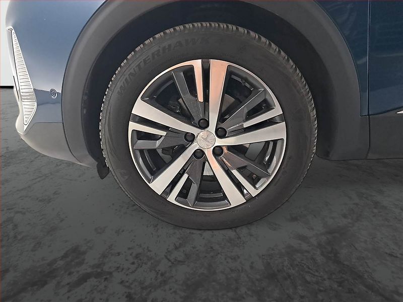 Peugeot 5008 (2021) 1.5 BlueHDi - fotka 15 z 24
