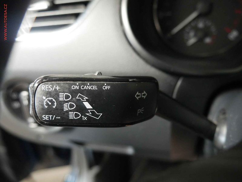 Škoda Octavia (2013) 1.8 TSi, ČR, AC - fotka 15 z 16