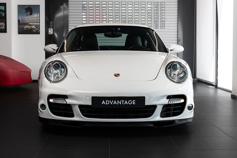 Porsche 911 (997.1) Turbo Bose/Vyhřívaná s - fotka 2 z 19