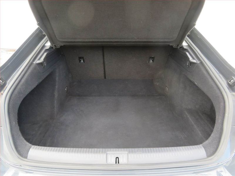 Volkswagen Arteon (2019) 2.0 TDI, Serv.kniha, Bi-Xenony - fotka 13 z 15