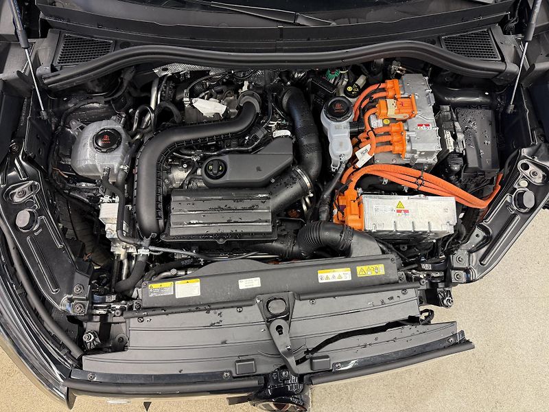Volkswagen Tiguan 1.5 TSI eHybrid 110 kW R-line - fotka 8 z 20