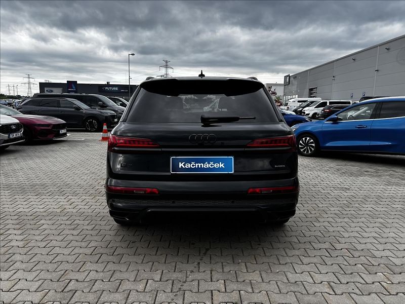 Audi Q7 3,0 TDI 210kW quattro S-line - fotka 4 z 42