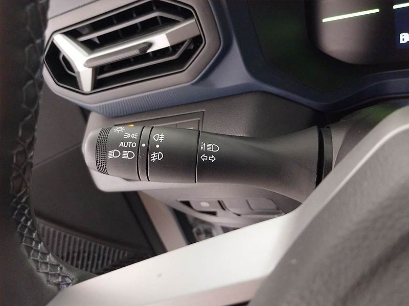 Dacia Duster (2025) Journey 1.6 Hybrid - fotka 18 z 22