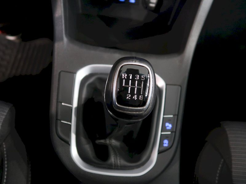Hyundai i30 (2019) 1.6CRDI 85KW - fotka 24 z 29