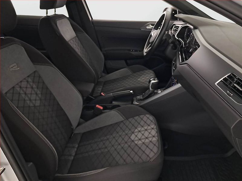 Volkswagen Taigo (2023) R-Line 1.5 TSI - fotka 9 z 26