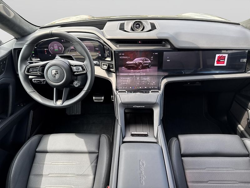 Porsche Cayenne Turbo Electric - fotka 15 z 29