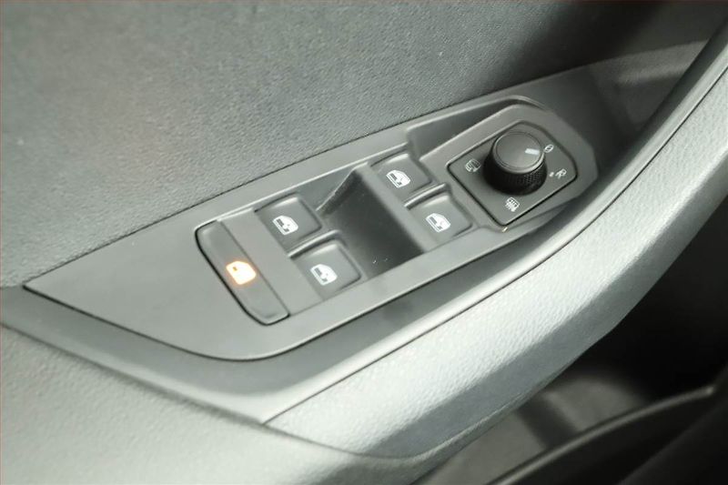 Škoda Karoq (2025) 2.0 TDI, SPORTLINE, AUTOMAT - fotka 11 z 19