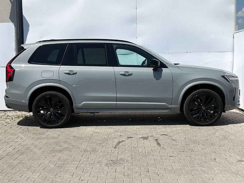 Volvo XC90 Plus Black Edition T8 AWD 335k - fotka 4 z 27