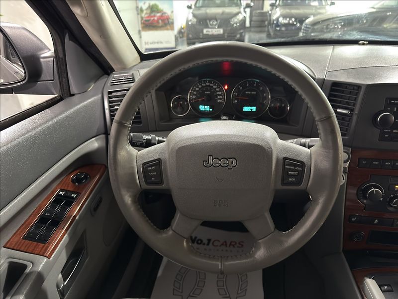 Jeep Grand Cherokee 3,0   CRDI KŮŽE VÝHŘEV TEMPO - fotka 22 z 26