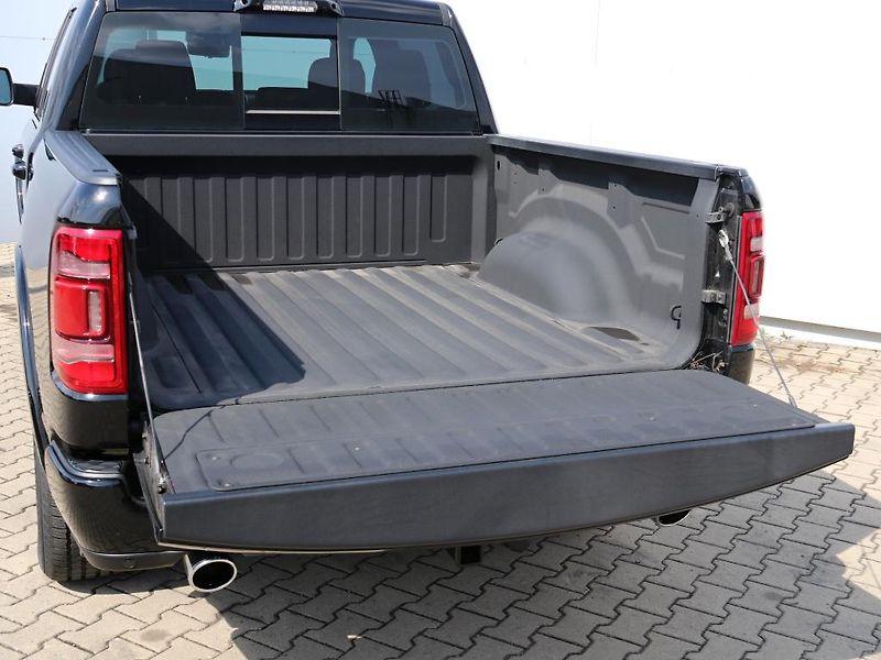 RAM 1500 (2024) Longhorn Sport 5.7 V8 Hemi  - fotka 7 z 39