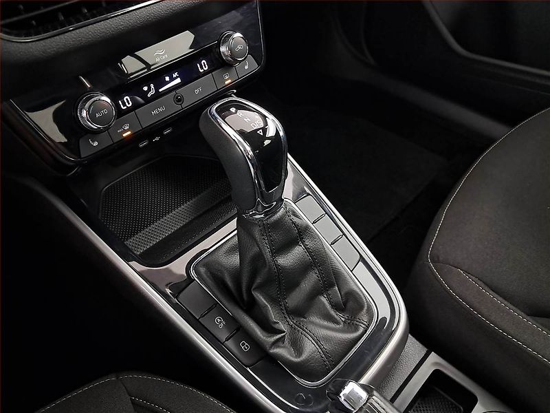 Škoda Fabia (2023) 1.0 TSI, Automat, Serv.kniha - fotka 13 z 19