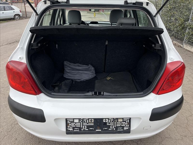 Peugeot 307 1,4 i KLIMA STK 1/28 - fotka 26 z 28