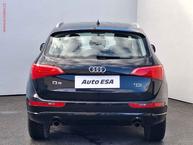 Audi Q5 (2011) 2.0 TFSi Quattro, Bixen, - fotka 5 z 19