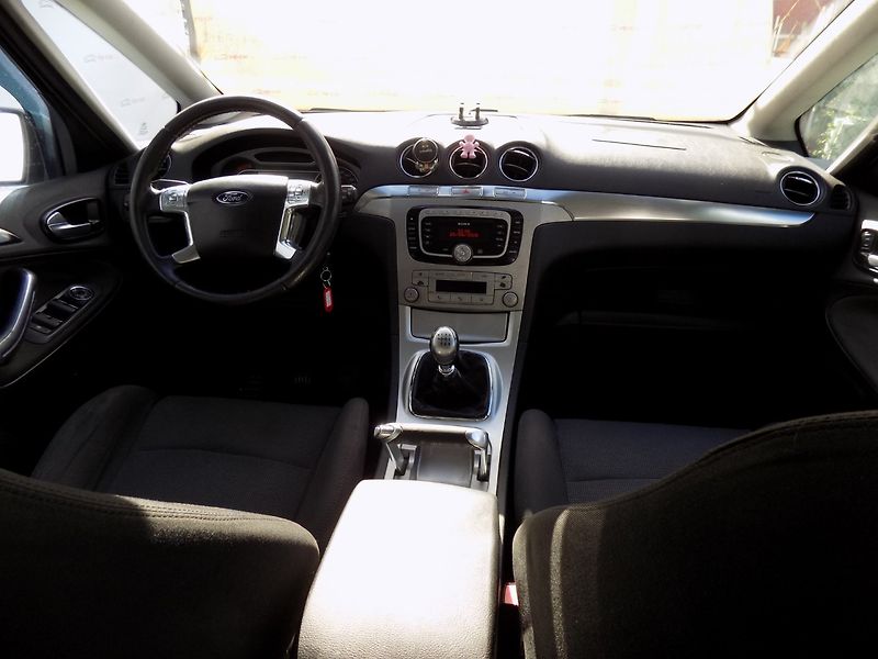 Ford S-MAX (2008) 2.0TDCi/klimatizace/ - fotka 19 z 33