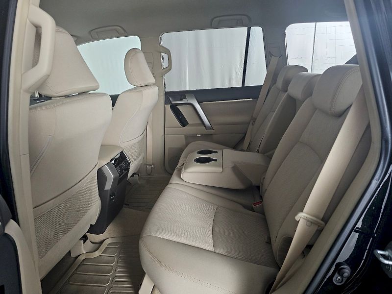 Toyota Land Cruiser (2019) LC150 2.8D-4D 130kW 4x4 - fotka 7 z 26