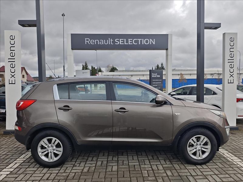 Kia Sportage 1,7 CRDi  Comfort PLUS - fotka 7 z 19