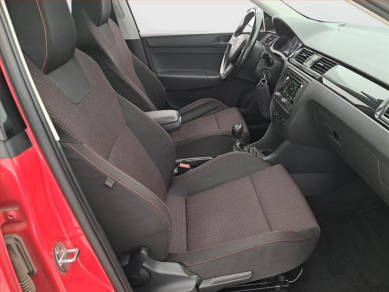 Škoda Rapid (2015) Spaceback 1.6 TDI, ČR,1.maj - fotka 9 z 18