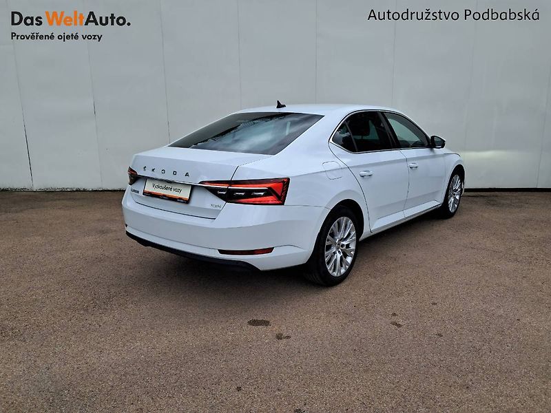 Škoda Superb (2023) III FC Style plus , Style EXTR - fotka 2 z 32