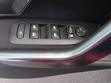 Peugeot 2008 (2017) 1.6 BlueHDi, Navi, Tempomat - náhled 16