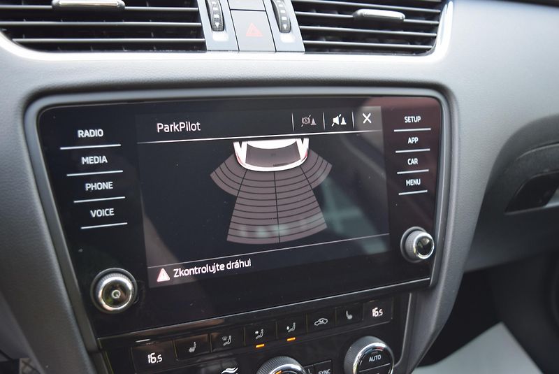 Škoda Octavia (2019) 1.5TSI 110kw CLEVER FULL LED  - fotka 26 z 48