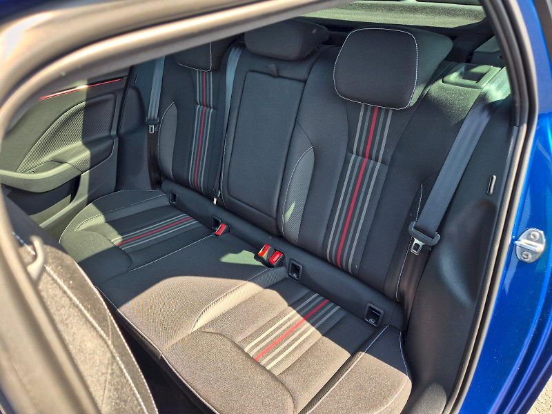Škoda Scala (2025) Monte Carlo 1.0TSi 85kW 6°manu - fotka 14 z 30