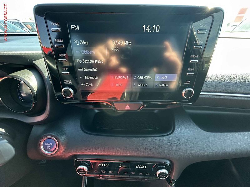 Toyota Yaris (2021) 1.5i, Style, AT - fotka 15 z 17
