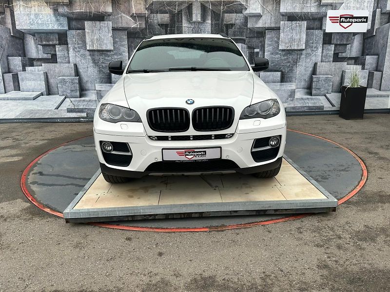 BMW X6 (2012) 40D, 225KW, MASÁŽ, VÝBAVA - fotka 2 z 27
