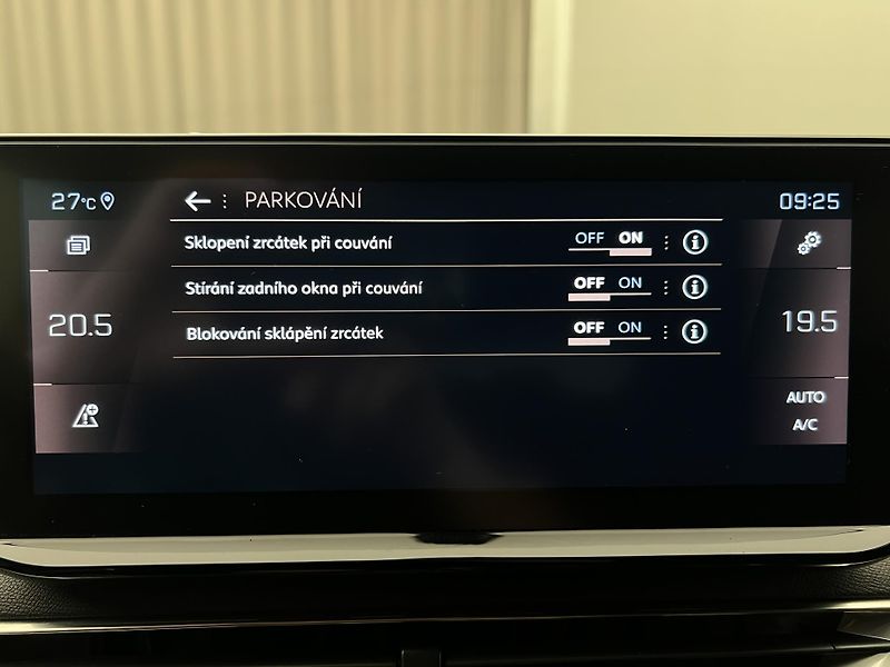 Peugeot 5008 GT 1.6 PURETECH AUT 7 MÍST - fotka 36 z 47