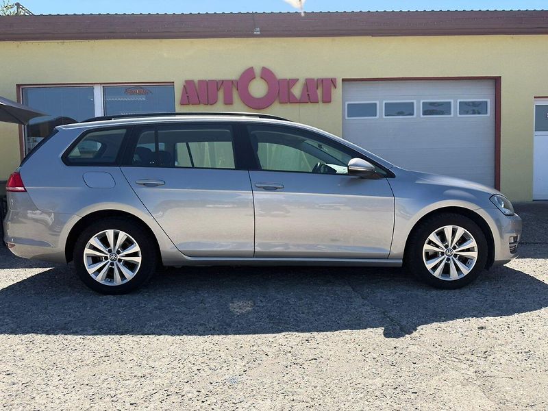 Volkswagen Golf (2016) 1.6 TDi 81kW/1MAJ/Tempomat - fotka 2 z 32