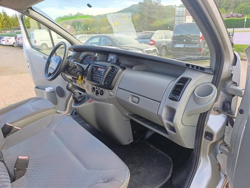 Renault Trafic (2007) 2.0 DCi long,klima,zahrádka,TZ - fotka 7 z 17