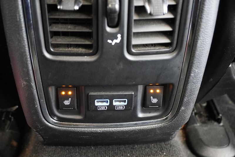 Jeep Grand Cherokee 3,0 CRD 4X4 - fotka 25 z 31