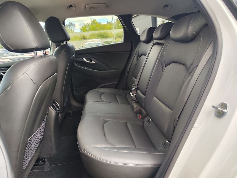 Hyundai i30 1.5 T-GDI/117kW Style Premium - fotka 11 z 36