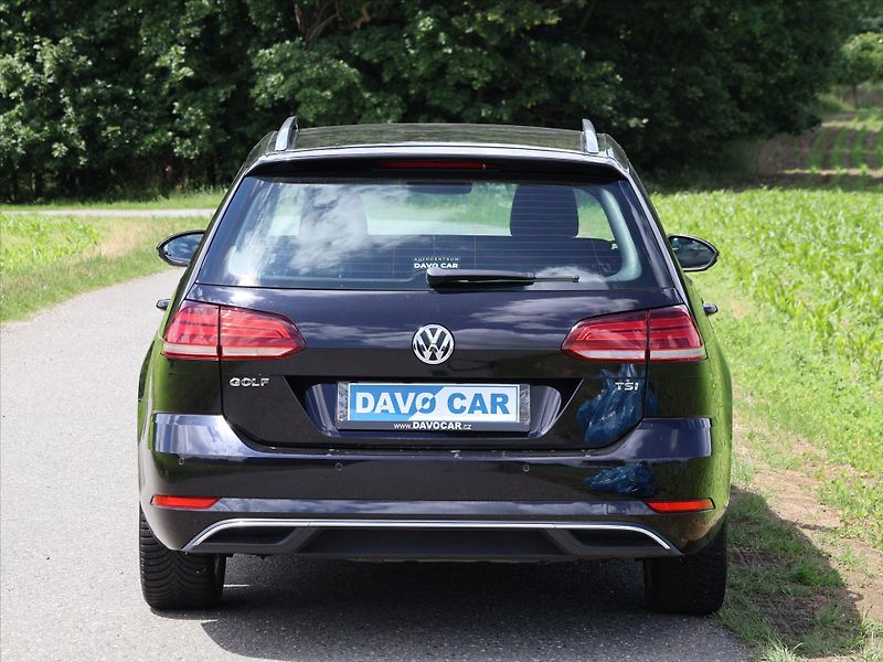 Volkswagen Golf 1,0 TSI 81kW CZ Comfort LED - fotka 6 z 34