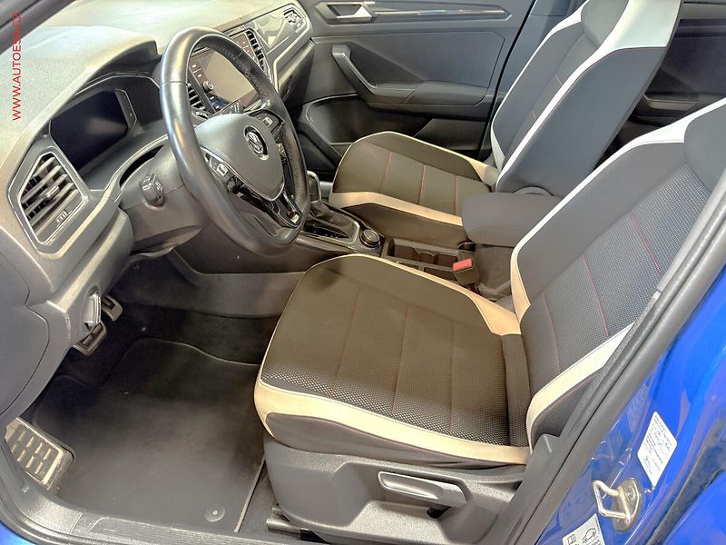 Volkswagen T-Roc (2018) 2.0 TSi 4x4, Highline, DSG - fotka 9 z 17