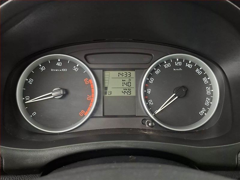 Škoda Fabia (2009) Ambition 1.4 16V, Serv.kniha - fotka 11 z 13
