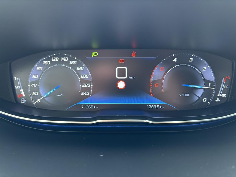 Peugeot 3008 ALLURE 1.5 BHDi 96 kW  - fotka 12 z 25