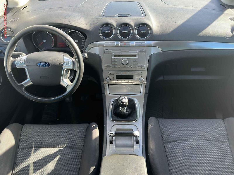 Ford S-MAX (2007) 1.8 TDCi, AC, tažné - fotka 8 z 17