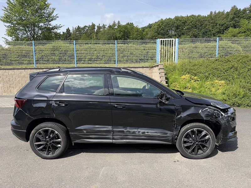 Škoda Karoq SPORT LINE 1,5TSi navi závěs  - fotka 5 z 22