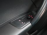 Audi A1 (2011) 1.6 TDI, Serv.kniha, Tempomat - náhled 16