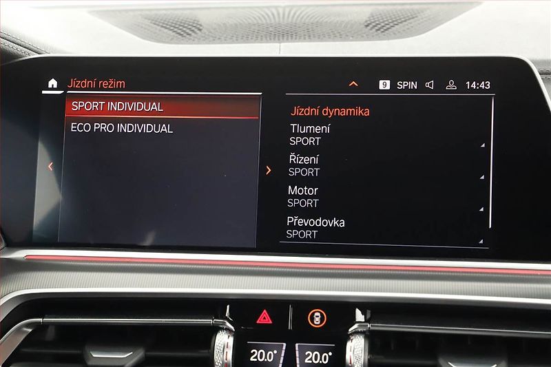 BMW X6 (2022) xDrive40i - fotka 16 z 29