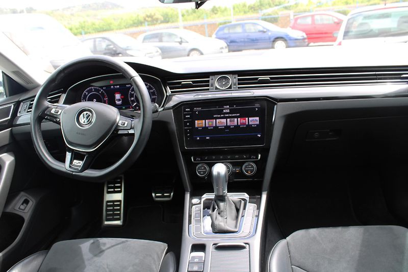 Volkswagen Arteon (2018) 2,0TDI MATRIX NAVI KŮŽE 4x4 - fotka 15 z 16