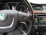 Škoda Superb (2011) 2.0 TDI, 4X4, Tempomat - náhled 17