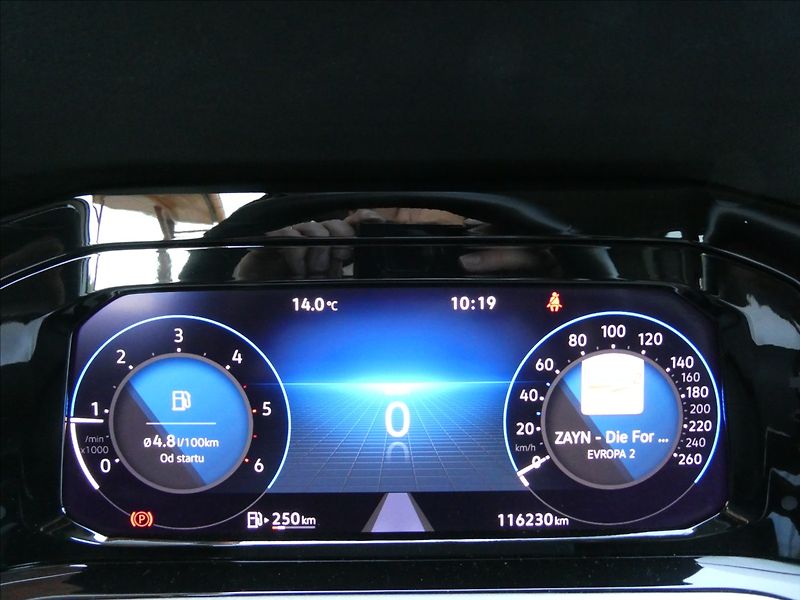 Volkswagen Golf 2,0 VIII TDi 2x kola,LED,CEBIA - fotka 38 z 50